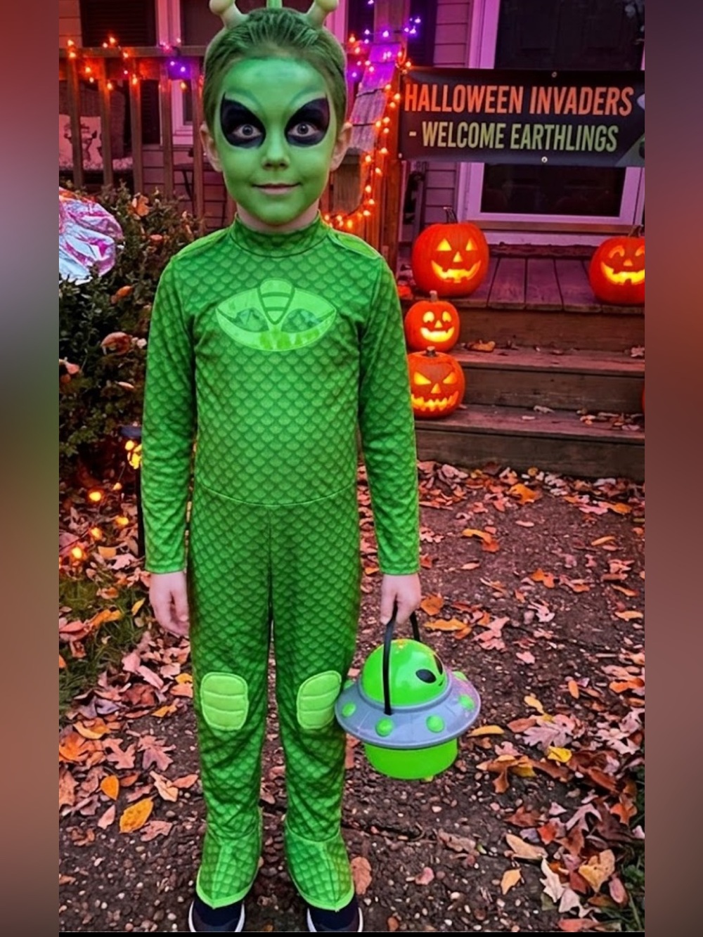 Kids Alien Invader jumpsuit Halloween costume Sz M kids